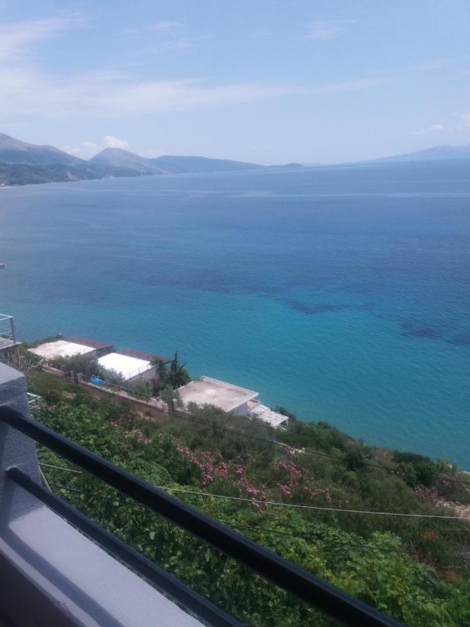 Blue View Hotel Qeparo Buitenkant foto