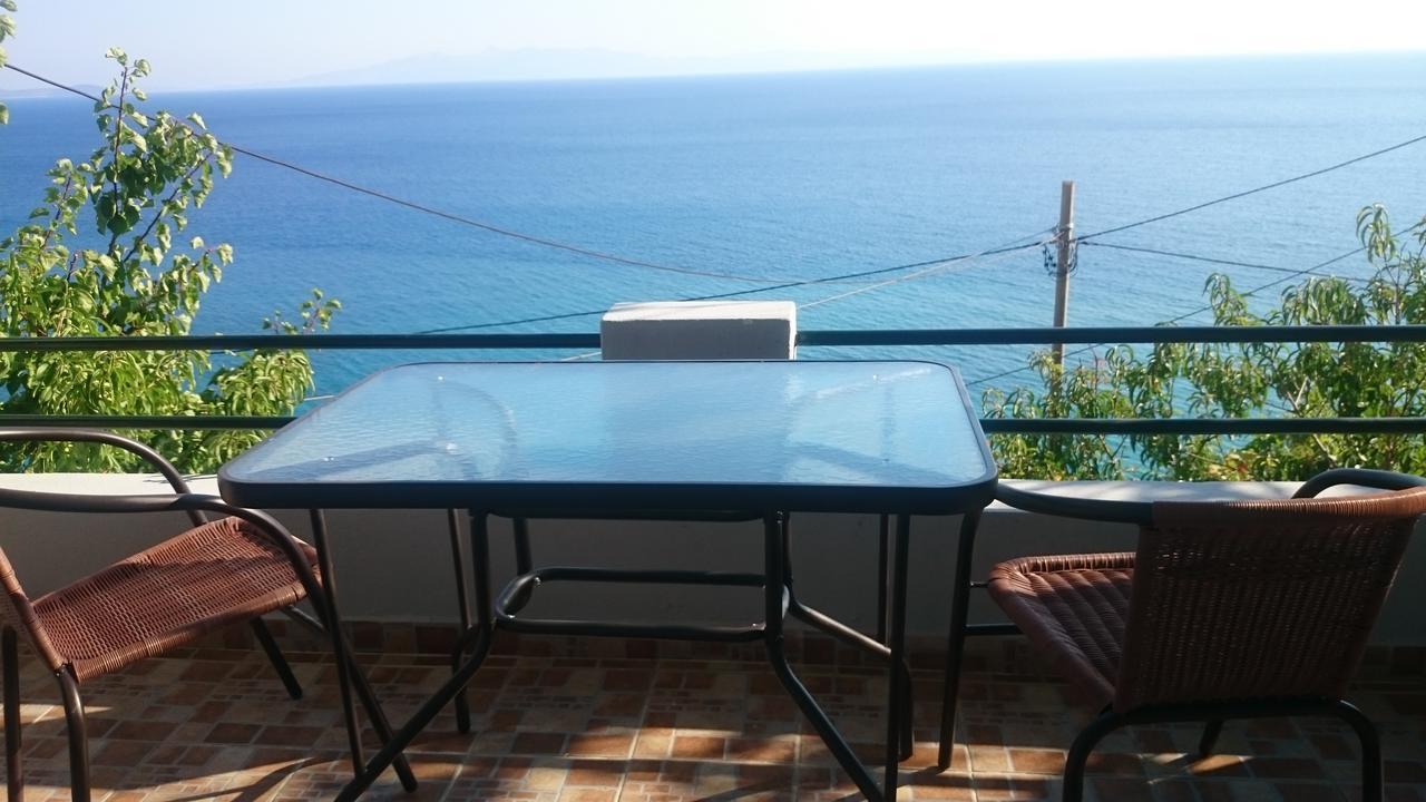 Blue View Hotel Qeparo Buitenkant foto