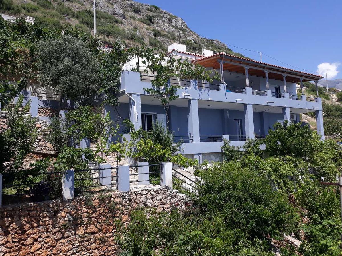 Blue View Hotel Qeparo Buitenkant foto